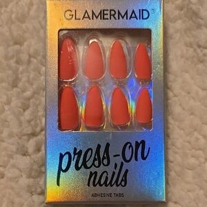 GLAMERMAID Coral Almond Shaped Press-On Nails 24 Peices